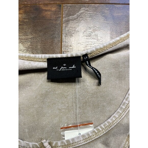 Out From Under Urban Outfiters Long Sleeve Button Down Cropped Cardigan NWT Smal - Picture 2 of 8